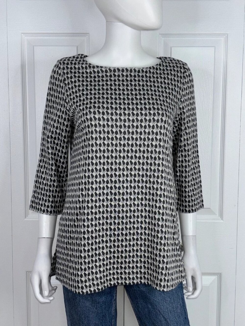 MARIA BELLENTANI women's 3/4-sleeve sweater size Medium NEW!!